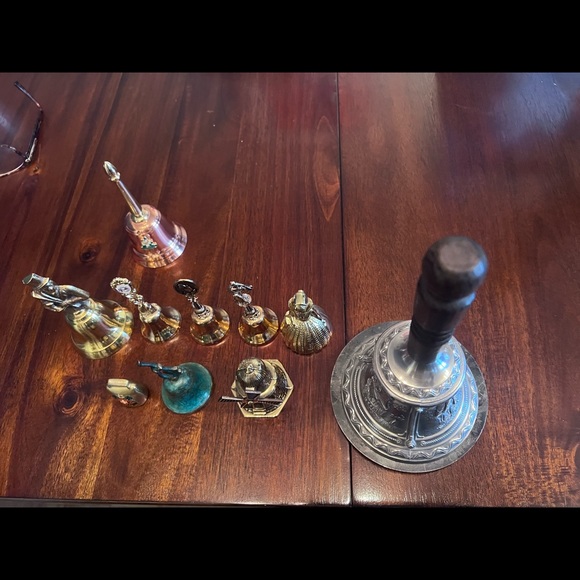 10 vintage collectible bells - Picture 5 of 6